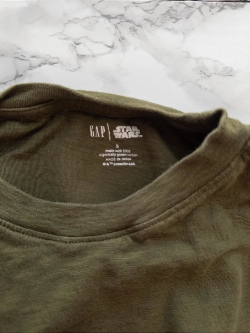 EUC Star Wars Boba Fett Gap boy long sleeve t-shirt olive